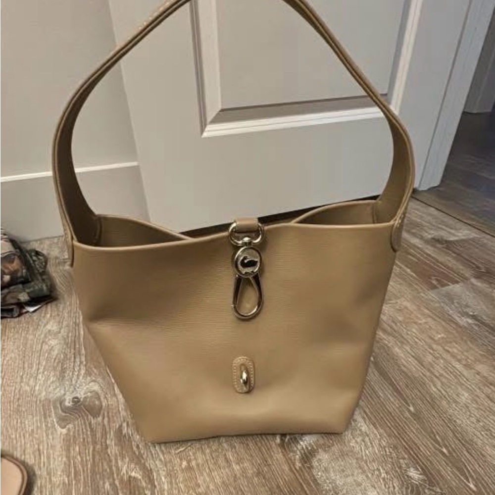 Dooney & Bourke Tan Shoulder Bag